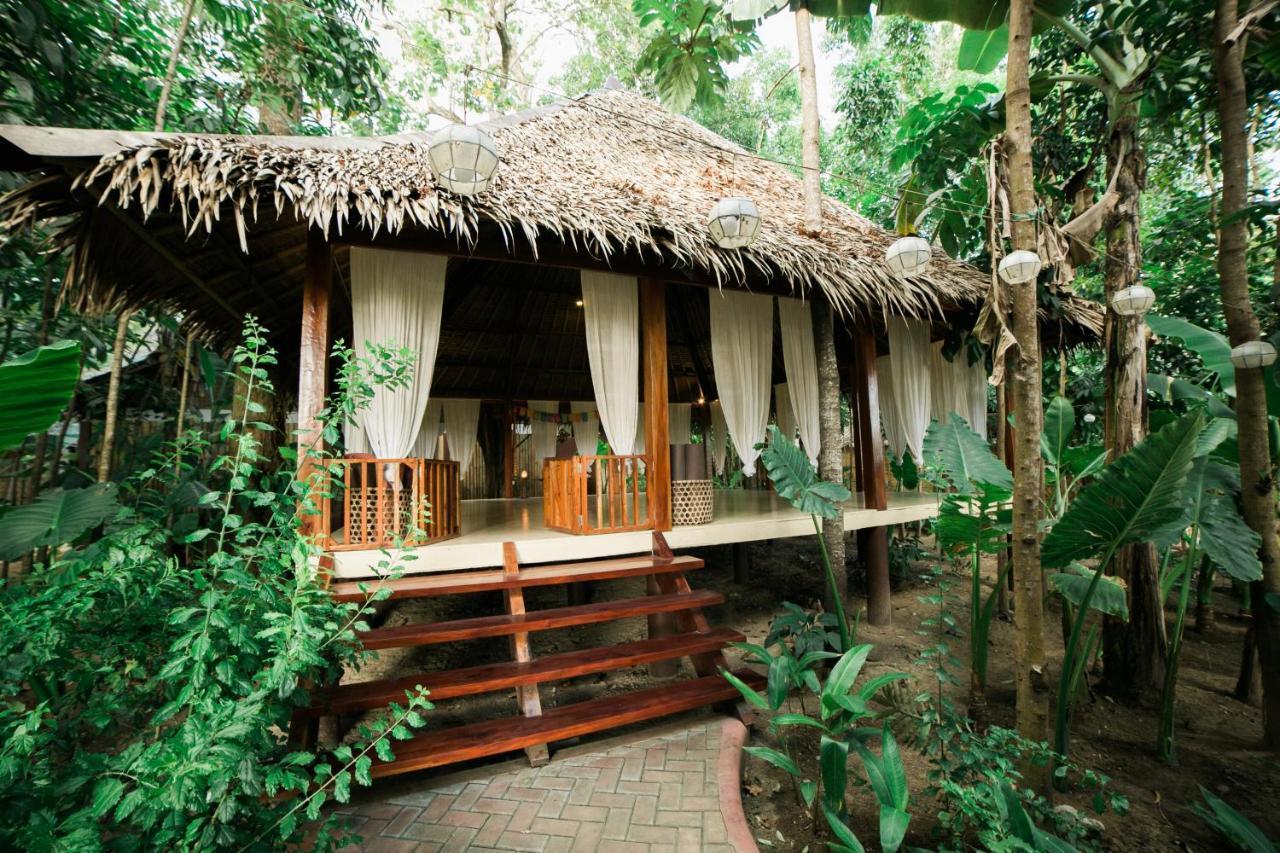 Fox & The Firefly Guest house Loboc