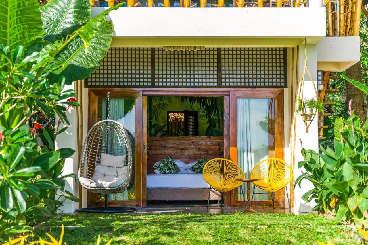 Fox & The Firefly 2* Loboc