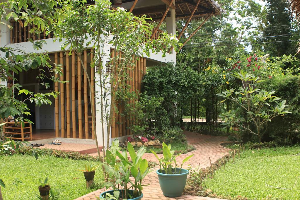 Fox & The Firefly Guest house Loboc